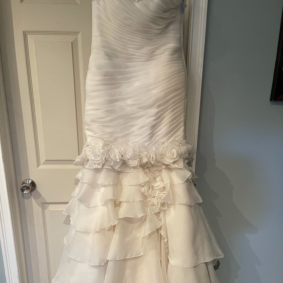 Ivory Tulle Two Piece Wedding Gown - Picture 2 of 4